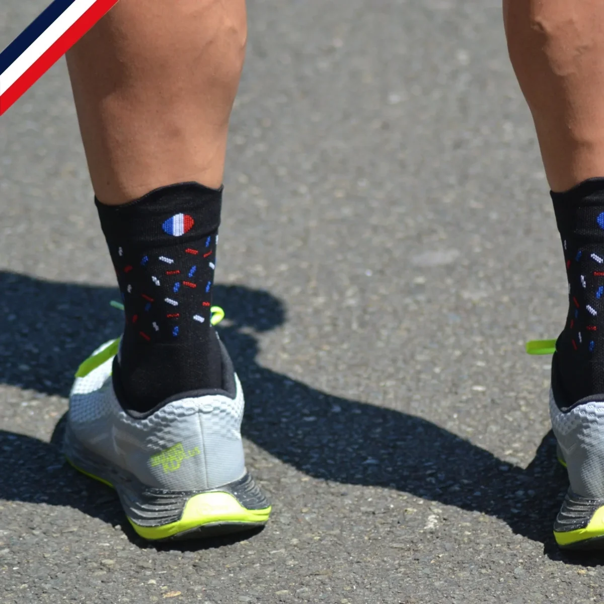 Chaussettes de running - La noire à confettis – Image 2